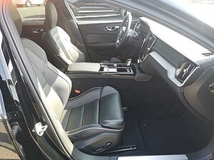 Volvo  T6 Twin Engine AWD Plus Dark Plug-In SHD/LED