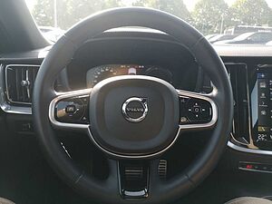 Volvo  T6 Twin Engine AWD Plus Dark Plug-In SHD/LED