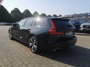 Volvo  T6 Twin Engine AWD Plus Dark Plug-In SHD/LED
