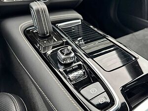 Volvo  T6 Twin Engine AWD R-Design