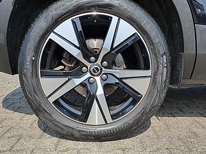 Volvo  T5 Twin Engine R-Design