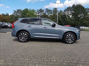 Volvo  B4 Autom. Plus Dark