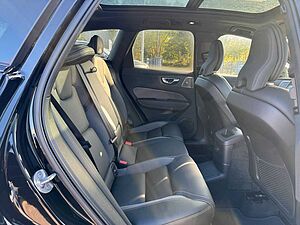 Volvo  T6 Plus Black Edition PANO