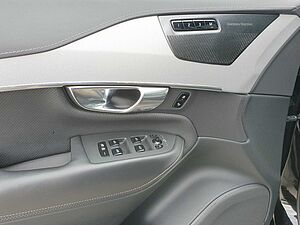 Volvo  T8 AWD Plus Dark Plug-In SD/Keyless-Start
