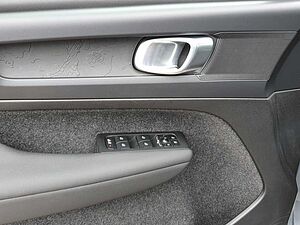 Volvo  P8 Pure Electric Plus Recharge Standheizung