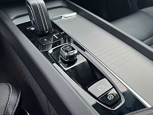 Volvo  Recharge T6 R-Design SD/Keyless-Start/Klima