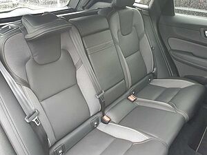 Volvo  D4 R Design Navi/SD/Keyless-Start/Autom. /BC