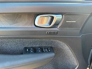 Volvo  Recharge Twin Pure Electric AWD Ultimate LED