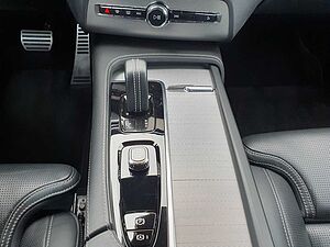Volvo  Recharge T8 R-Design Edition Navi/Autom.