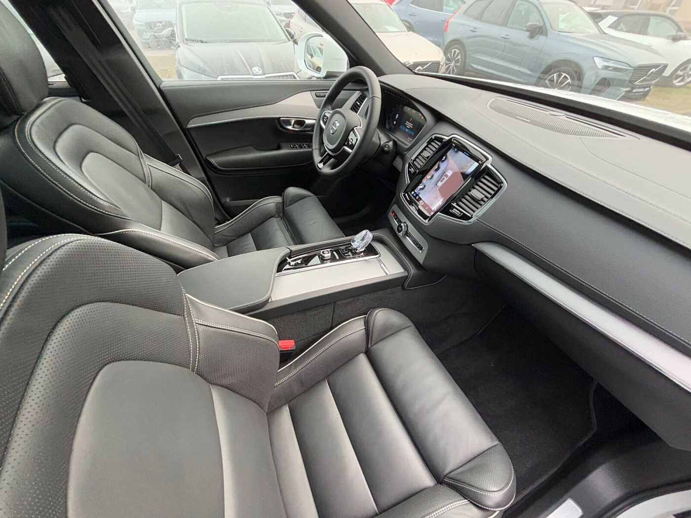 Volvo  Recharge T8 Plus Bright PANO|