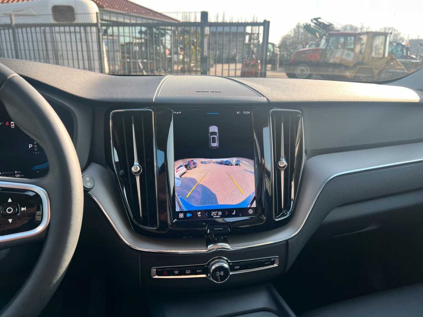 Volvo  Recharge T6 Plus Dark H&K SOUND|LENKRADHEIZ