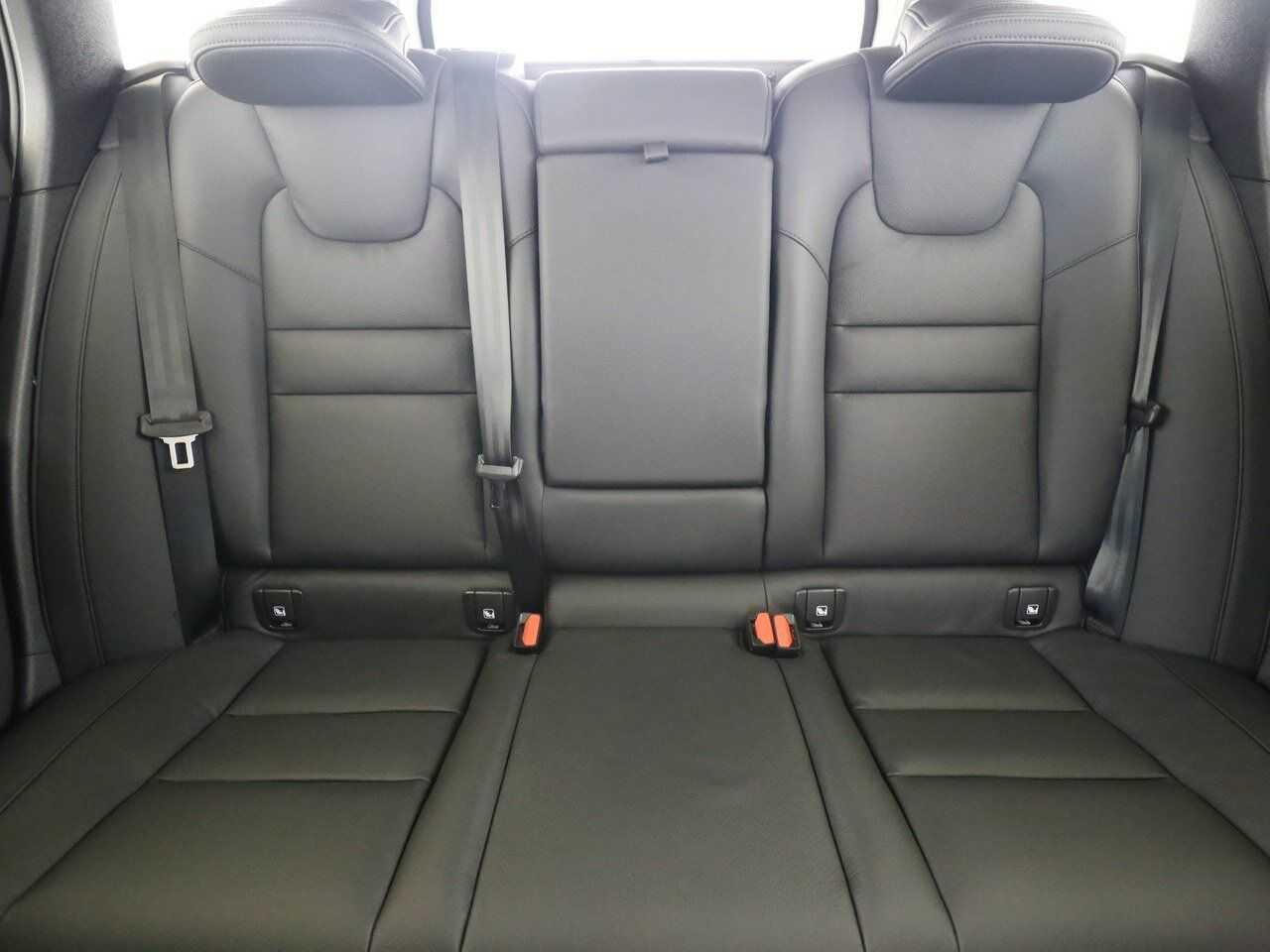 Volvo  Recharge T6 Plus Bright 19'||WINTER|LICHT|A
