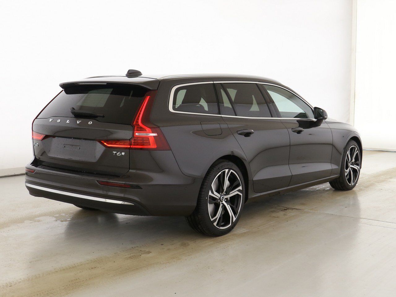 Volvo  Recharge T6 Plus Bright 19'||WINTER|LICHT|A