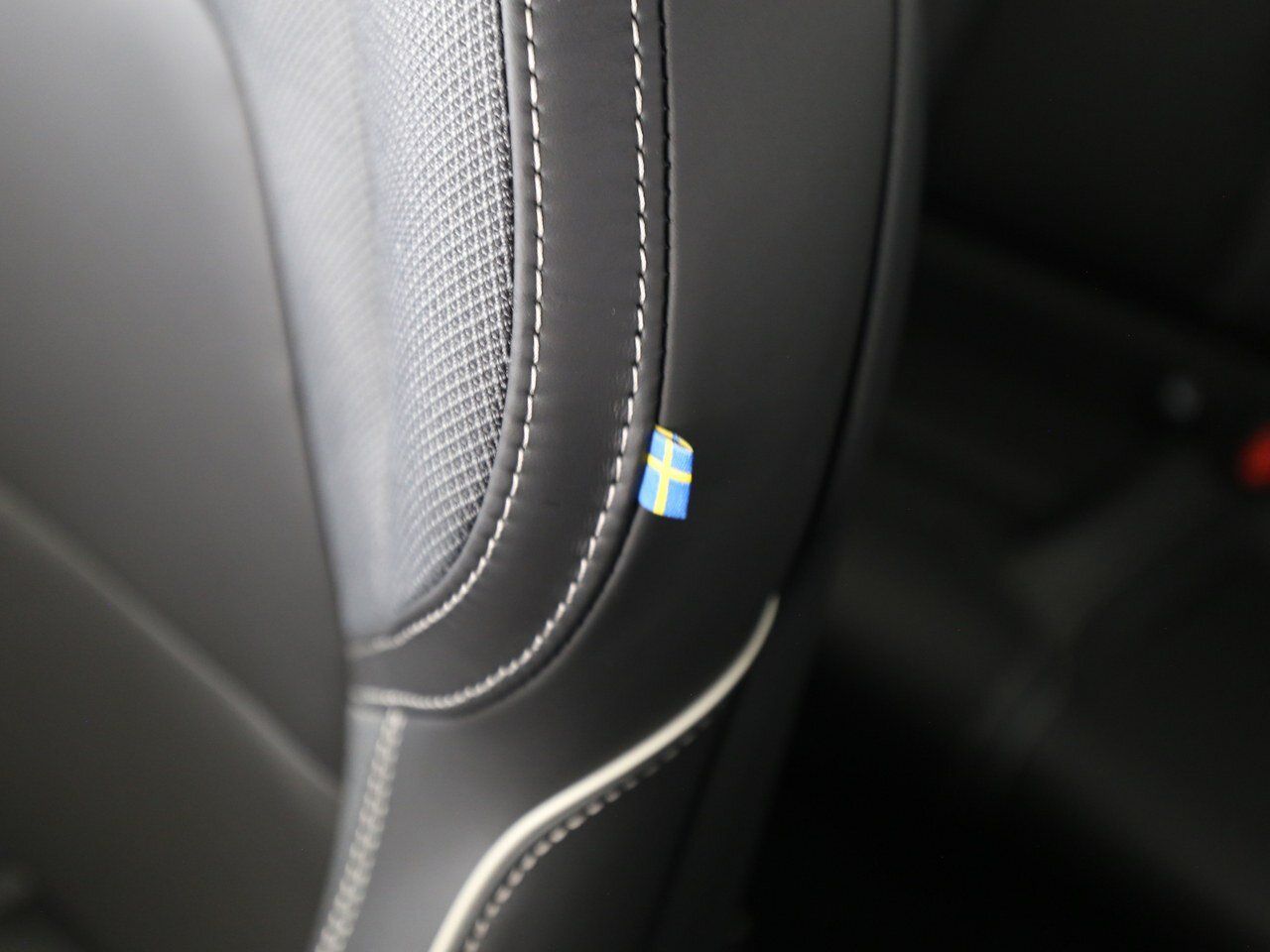 Volvo  Recharge T8 Plus Black Edition PANO|HEAD UP