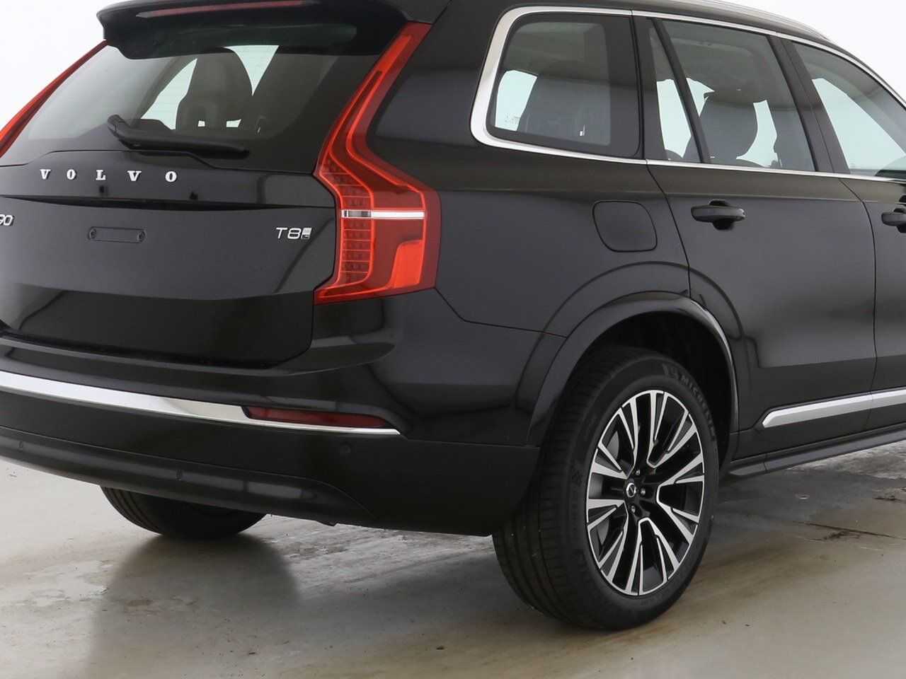 Volvo  Recharge T8 Ultra Bright PANO|STANDH|LED|