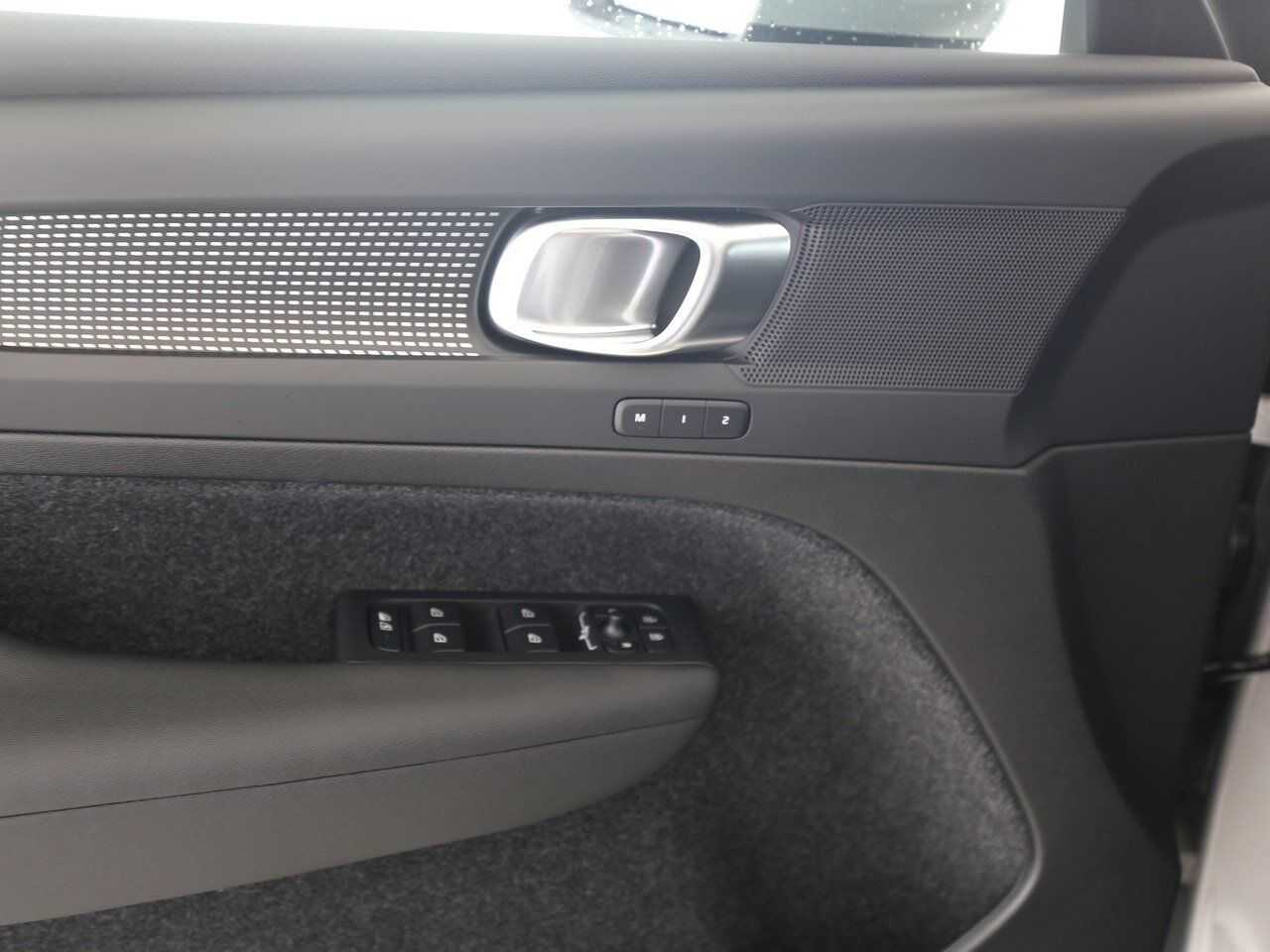 Volvo  B3 Autom. Core CONNECT|el. SITZ|LED|