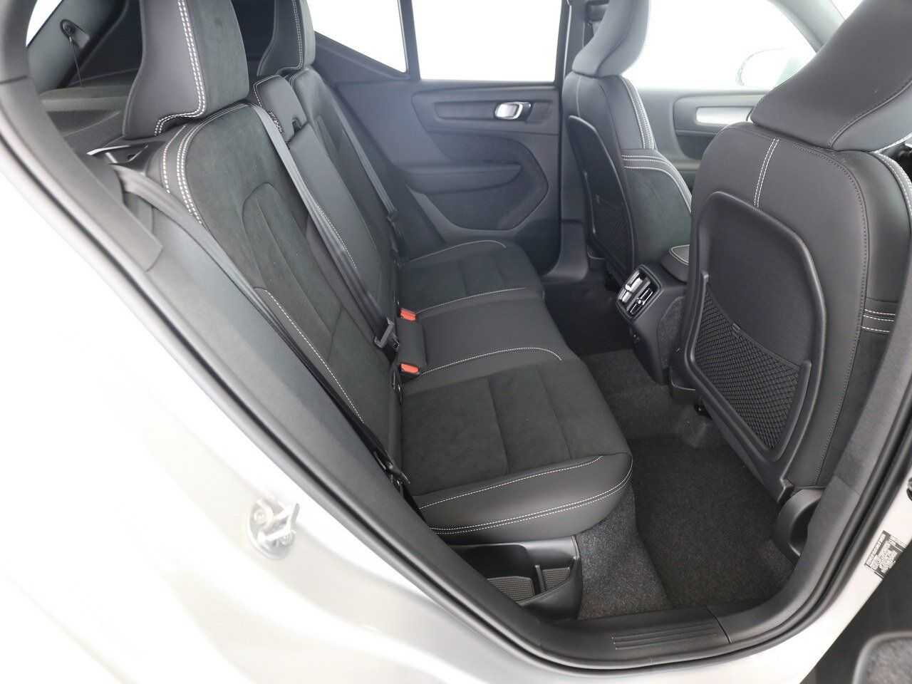 Volvo  B3 Autom. Core CONNECT|el. SITZ|LED|