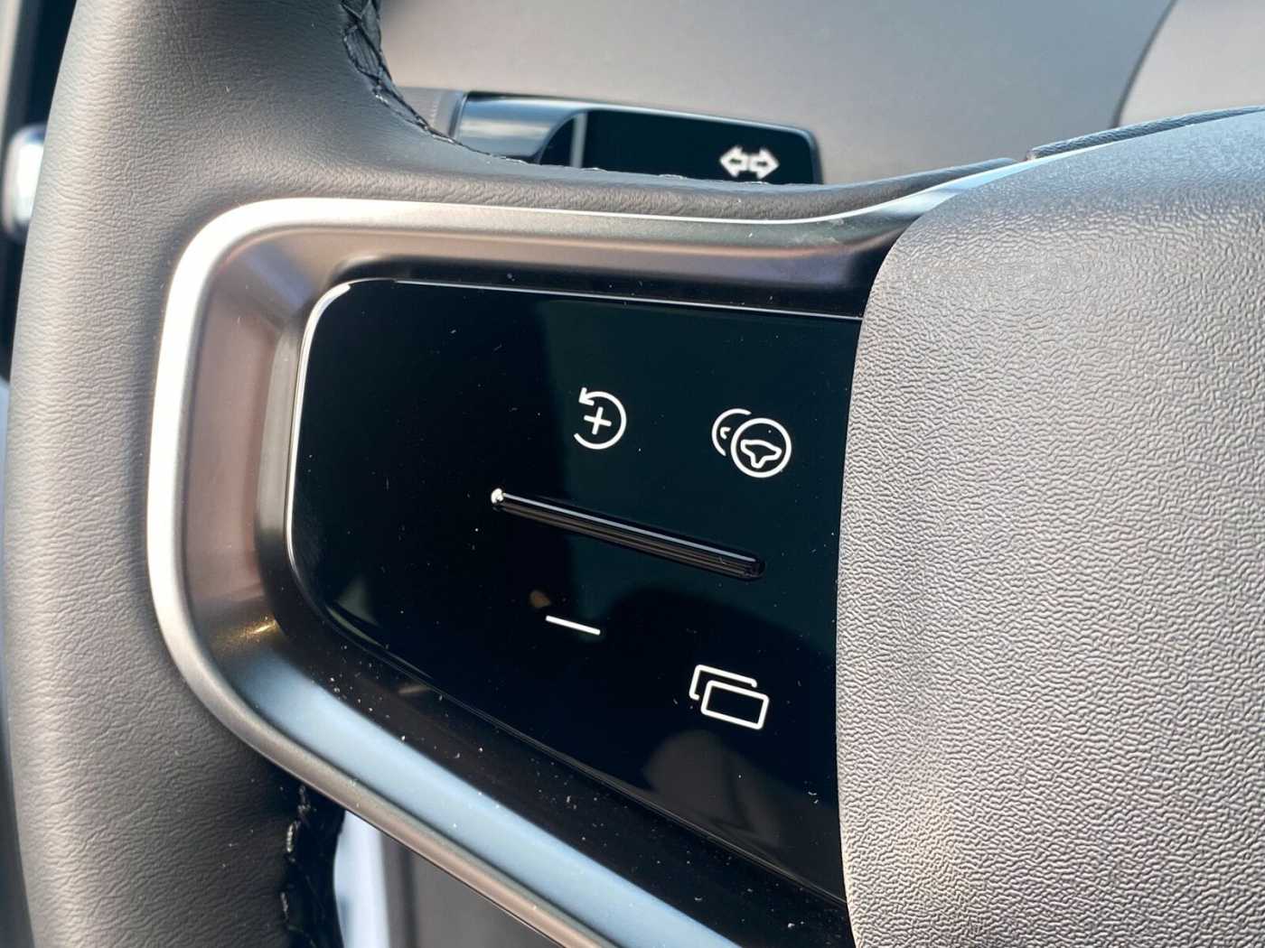 Volvo  Extended Range Ultra PANO|LED