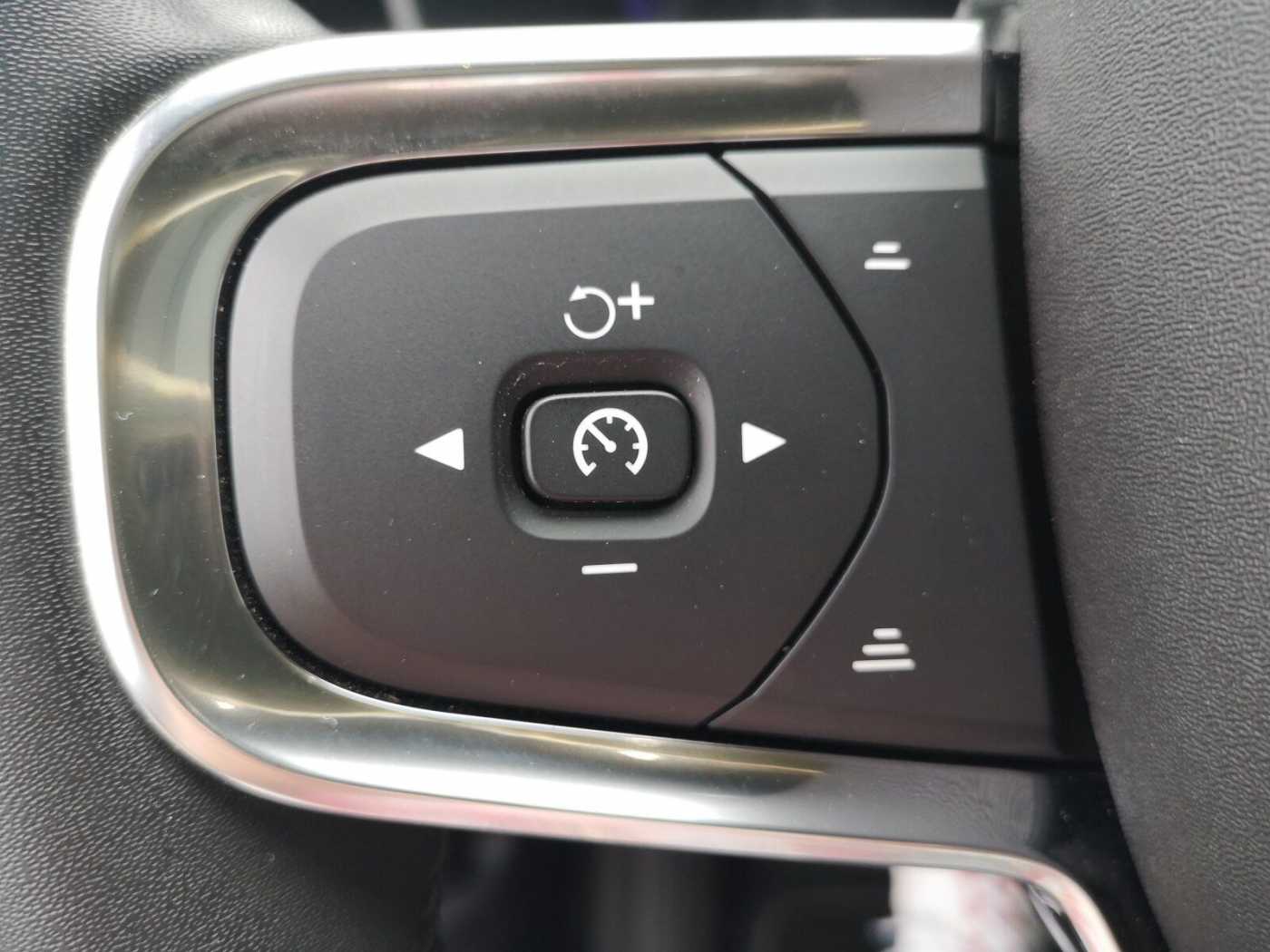 Volvo  Recharge Twin Plus 78 KWH PANO|STANDH|LED|