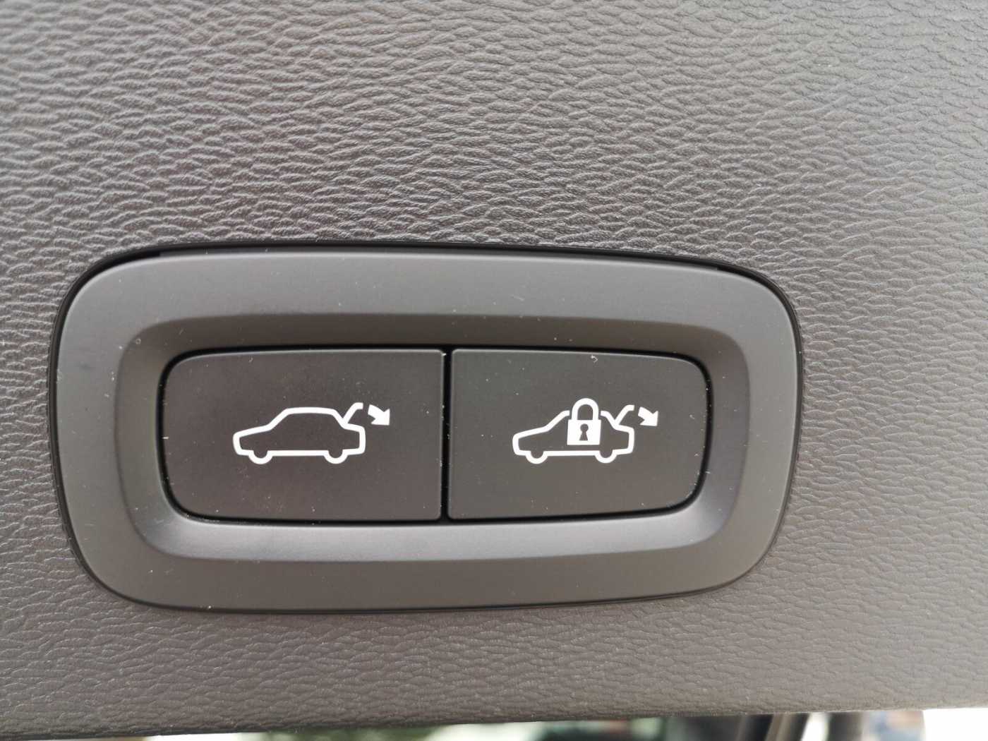 Volvo  Recharge Twin Plus 78 KWH PANO|STANDH|LED|