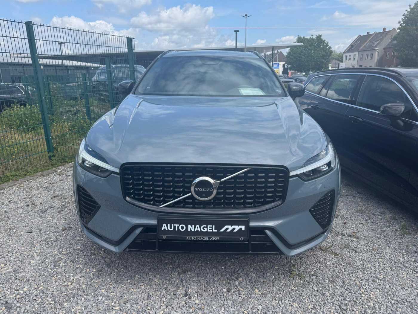 Volvo  Recharge T8 R-Design LONG RANGE AHK|22'|
