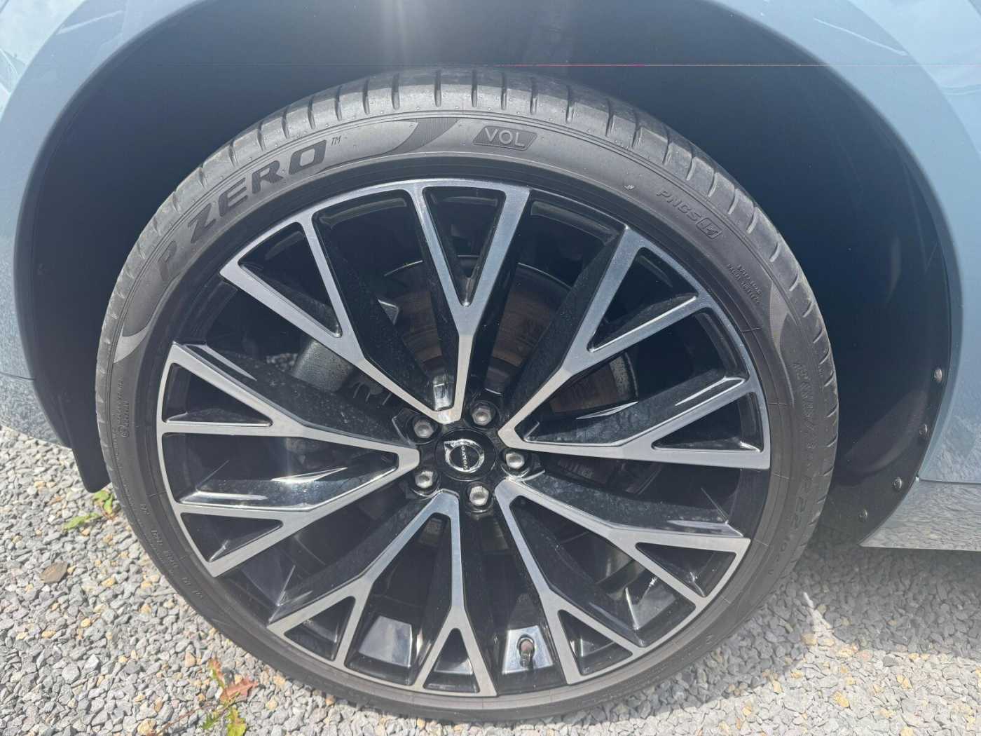 Volvo  Recharge T8 R-Design LONG RANGE AHK|22'|