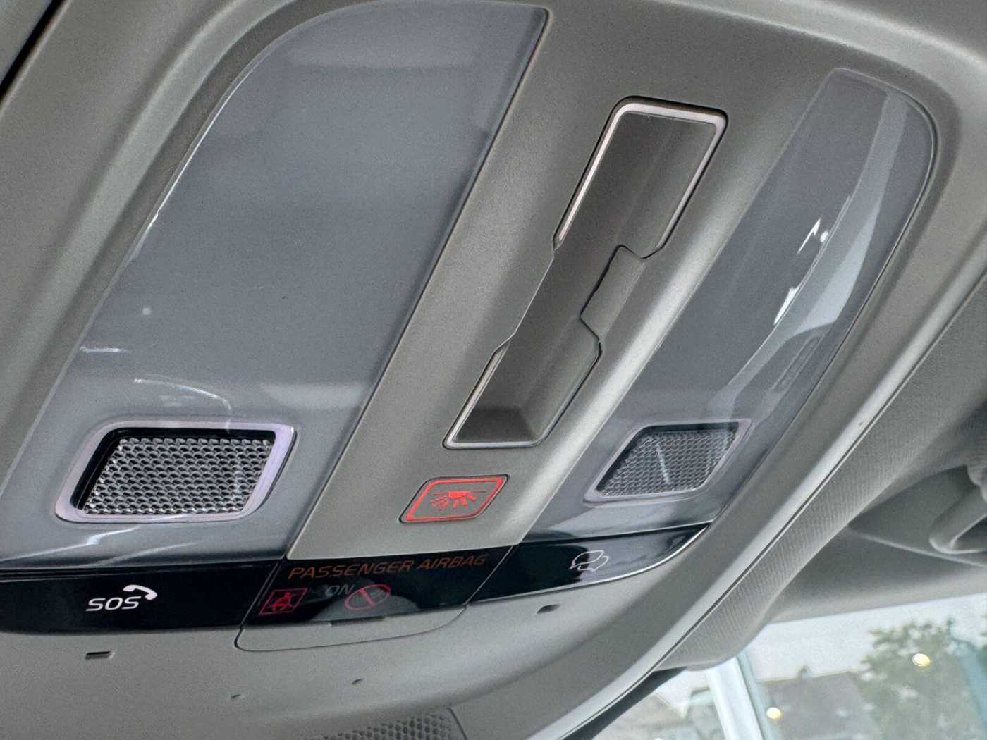 Volvo  Recharge T8 Plus Bright