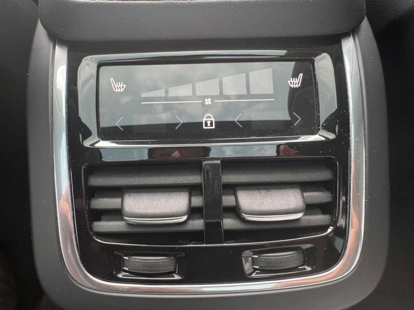 Volvo  Recharge T8 Plus Bright