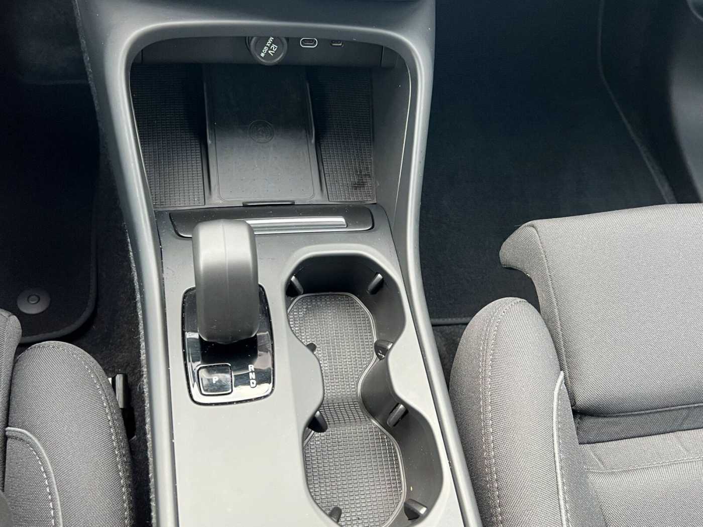 Volvo  Single Extended Range Plus Black Edition