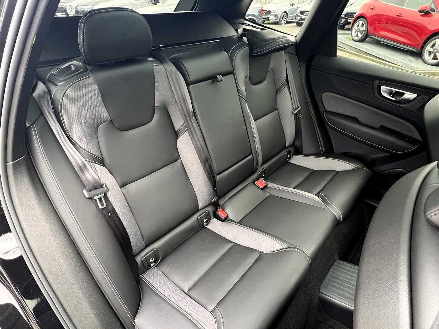 Volvo  T6 Plus Black Edition LUFT|HEADUP|HK|PILOT|