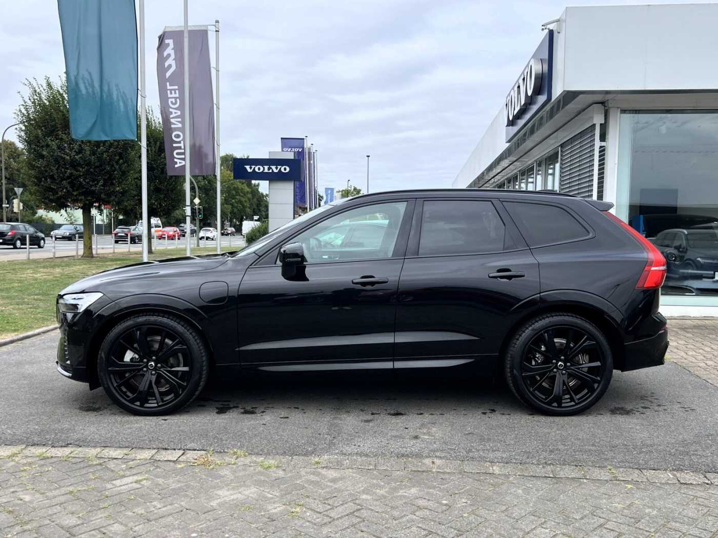 Volvo  T6 Plus Black Edition LUFT|HEADUP|HK|PILOT|