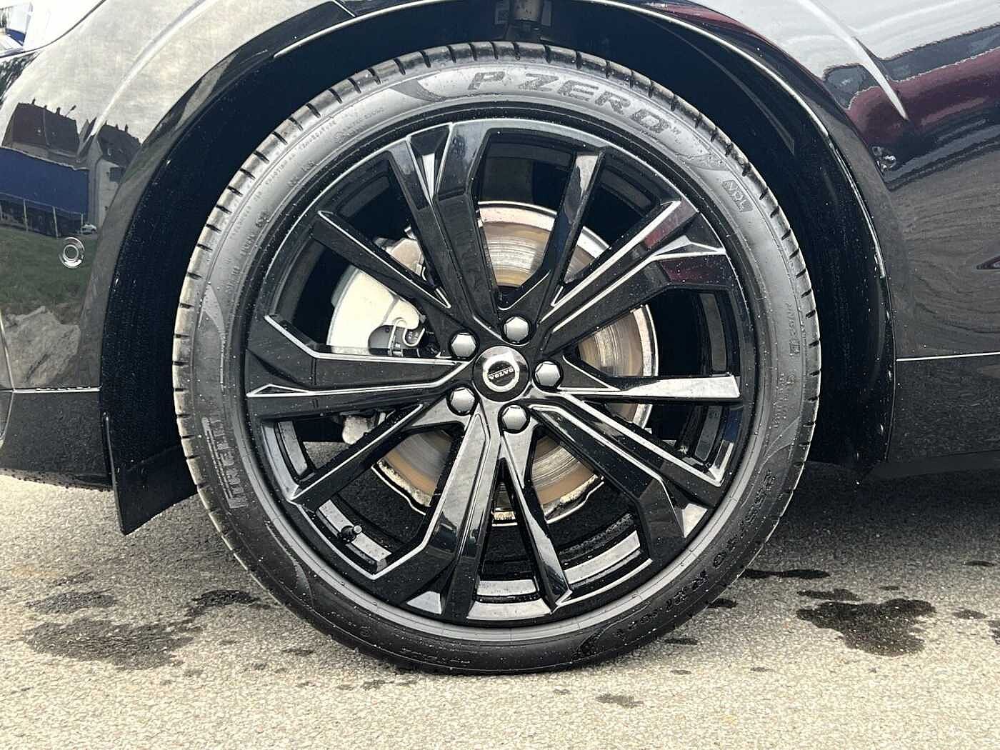 Volvo  T6 Plus Black Edition LUFT|HEADUP|HK|PILOT|