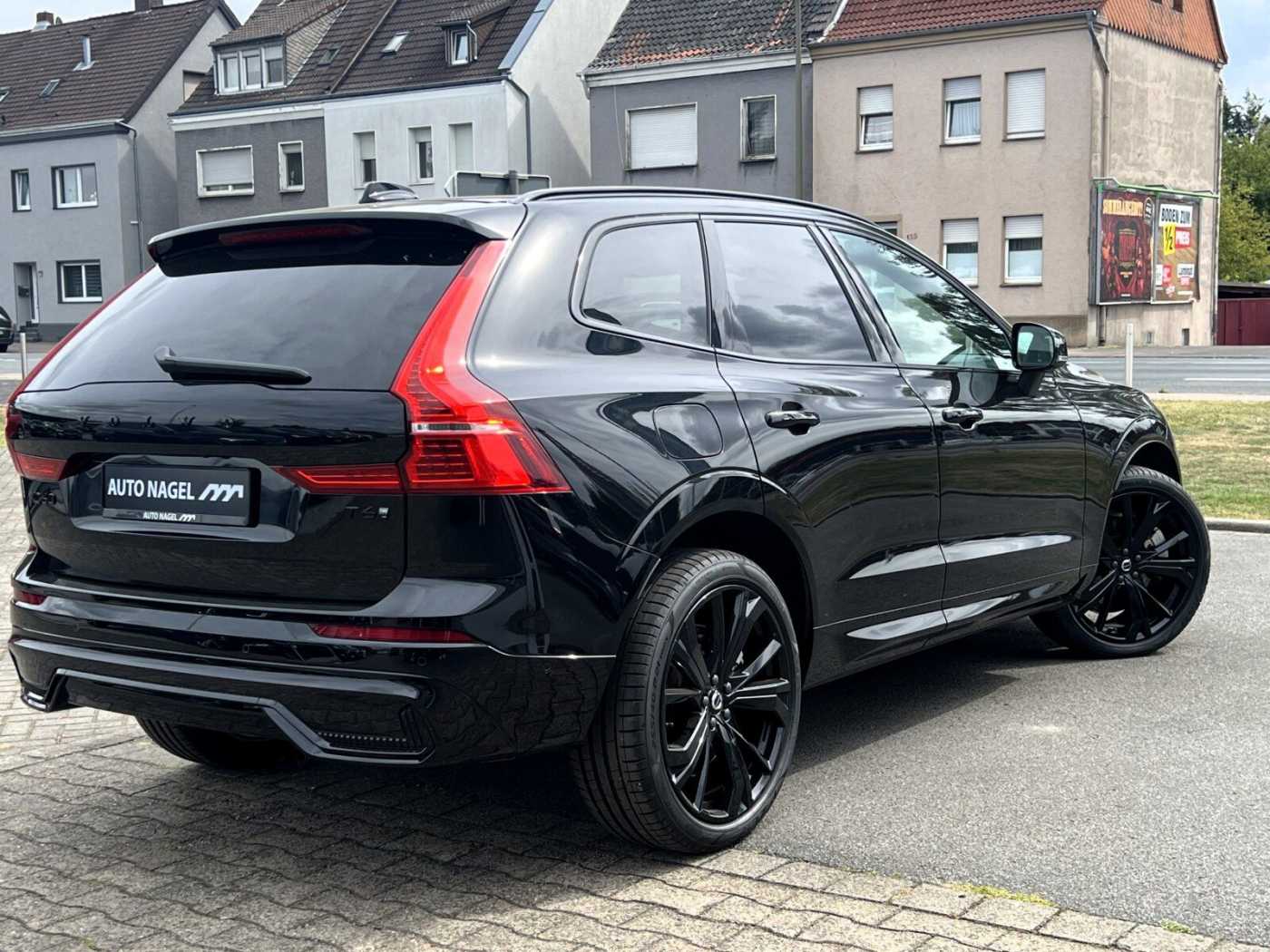Volvo  T6 AWD Plus Black Edition |HEAD UP|PANO|360CAM|