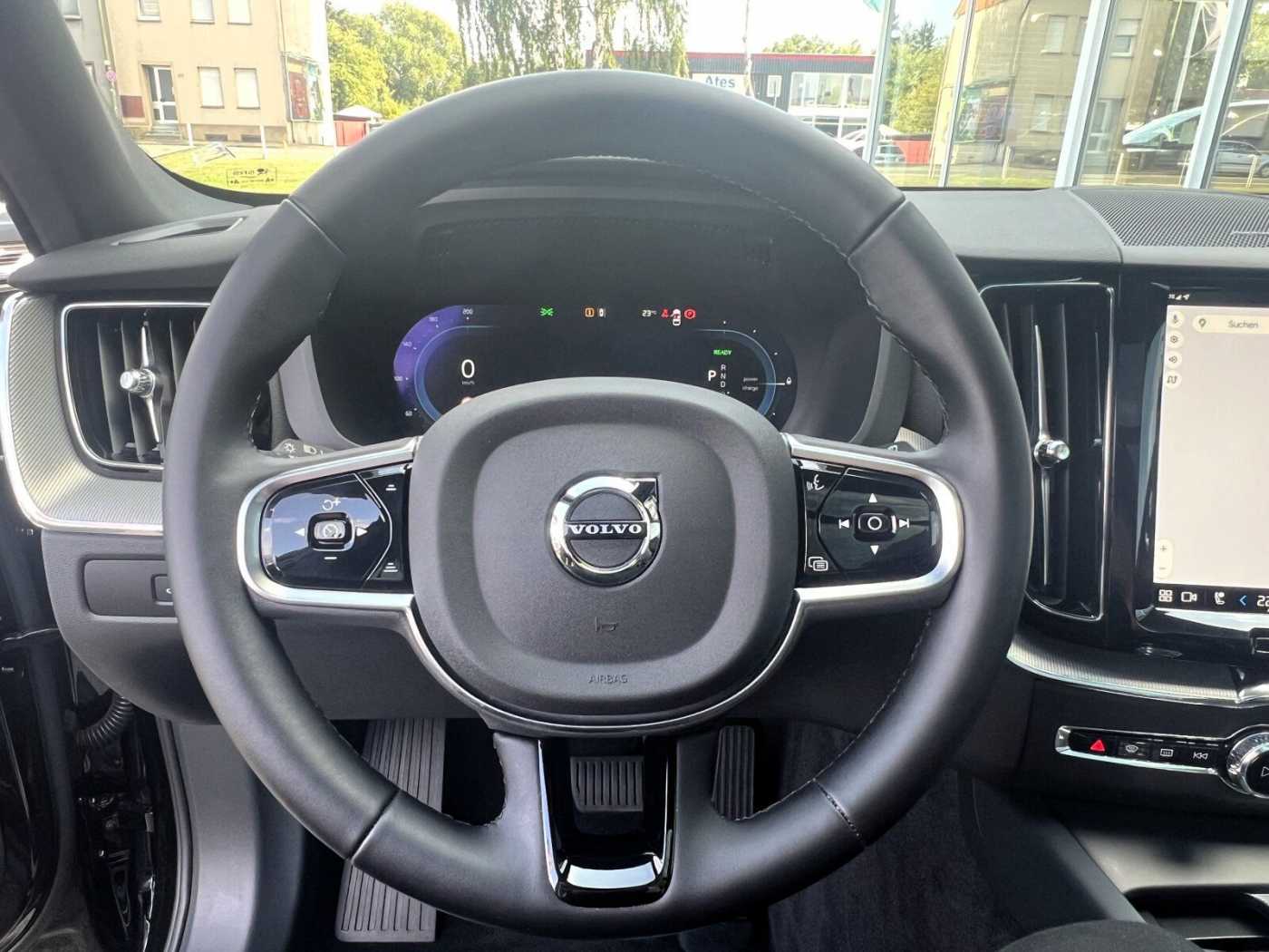 Volvo  T6 AWD Plus Black Edition |HEAD UP|PANO|360CAM|