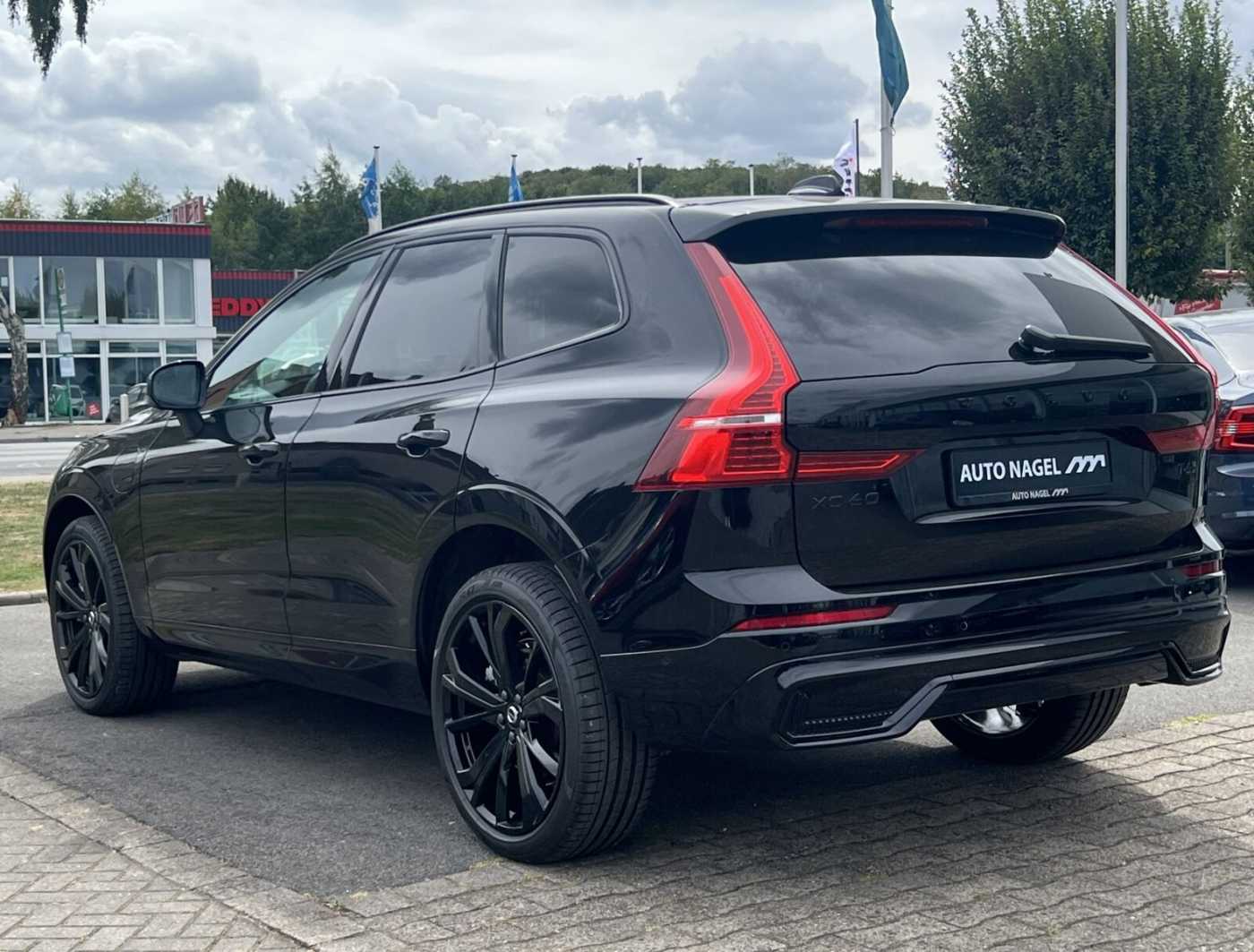 Volvo  T6 AWD Plus Black Edition |HEAD UP|PANO|360CAM|