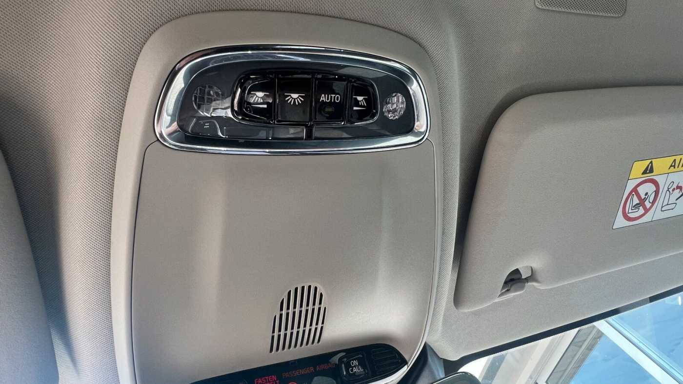 Volvo  Recharge T6 Core