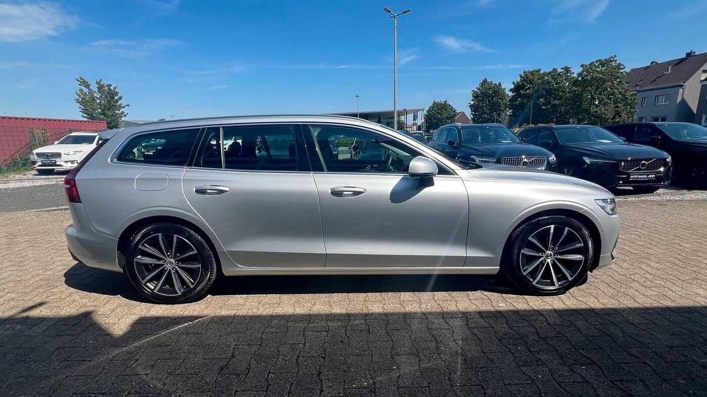 Volvo  Recharge T6 Core