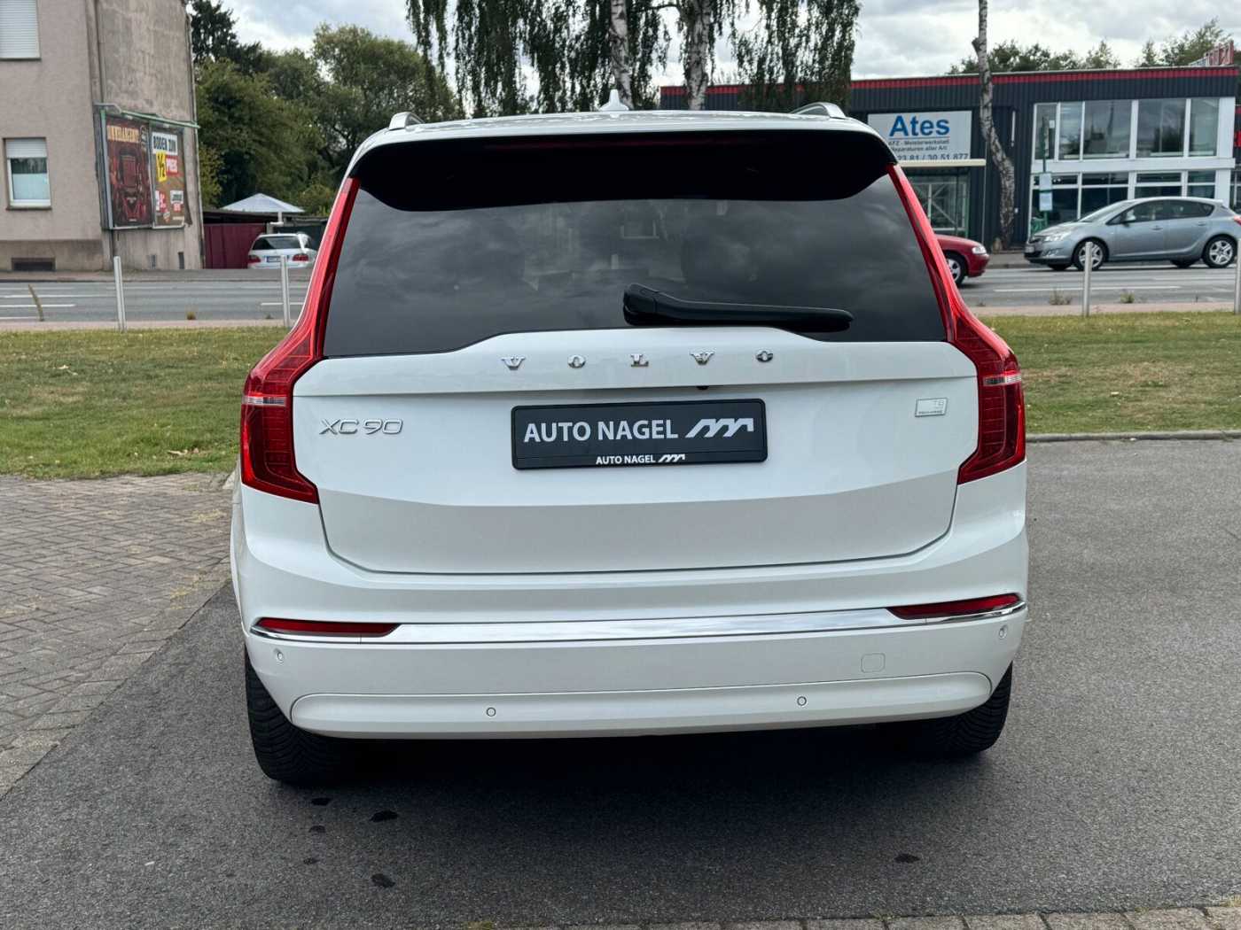 Volvo  T8 Ultimate Bright MASSAGE|PANO|AHK|360CAM