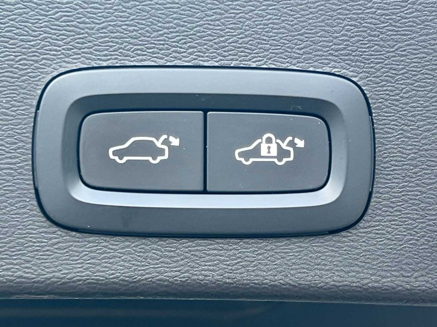 Volvo  T4 Twin Engine Inscription Plug-In