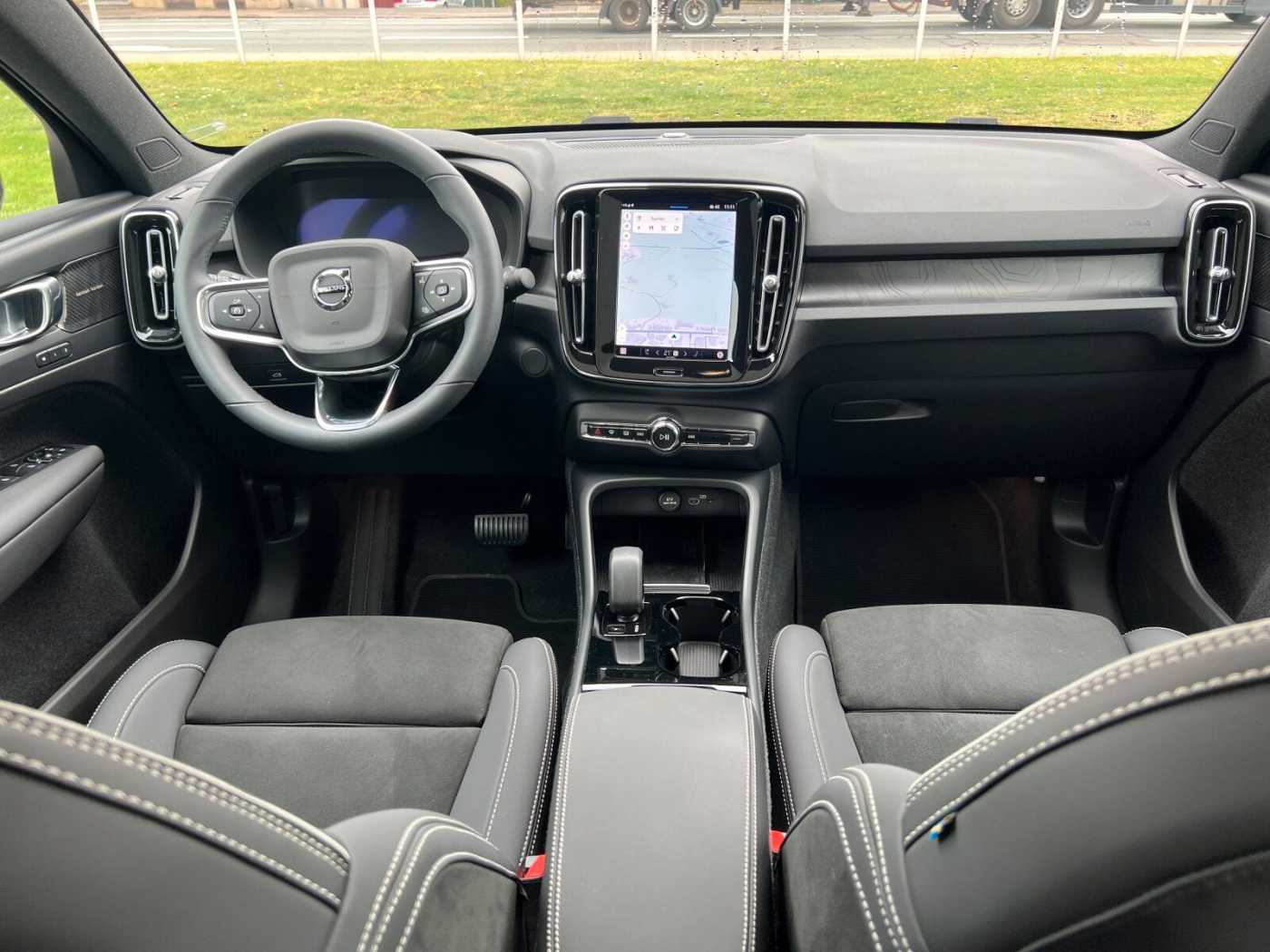 Volvo  Recharge Ultimate Pano. -Dach/Standheizung/LE