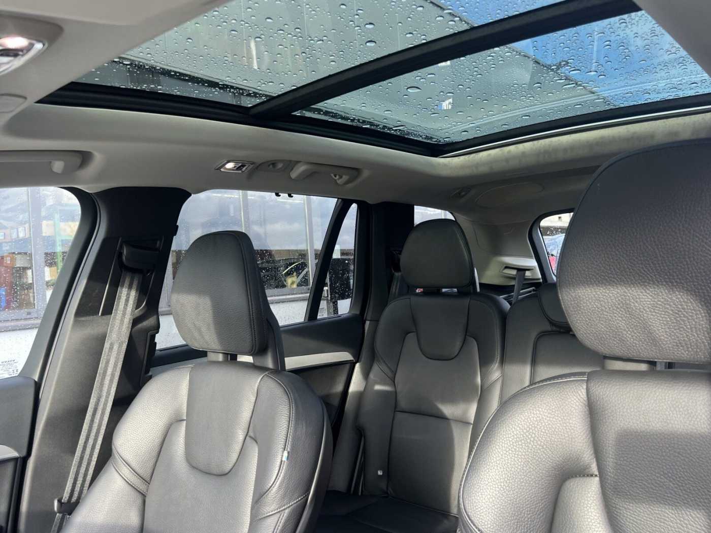 Volvo  T8 AWD Inscription Expr. AHK|PANO|FLED|el. S