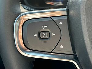Volvo  Single Range Extended Plus Black Edition