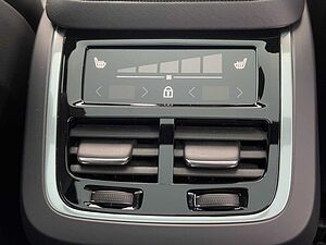 Volvo  Recharge T8 Plus Bright PANO|