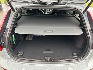 Volvo  Recharge T6 Plus Dark PANO|
