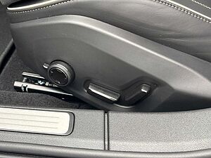 Volvo  Recharge T6 Plus Dark PANO|