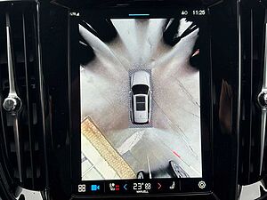 Volvo  Recharge T6 Plus Dark PANO|