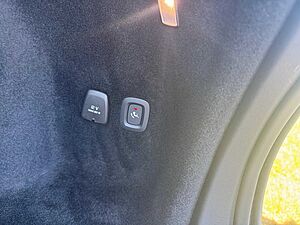 Volvo  B4 Autom. Core Keyless-Start/Klima/LED/eSitz