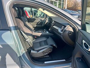 Volvo  Recharge T6 Plus Dark H&K SOUND|LENKRADHEIZ