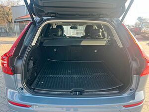 Volvo  Recharge T6 Plus Dark H&K SOUND|LENKRADHEIZ