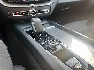 Volvo  Recharge T6 Plus Dark H&K SOUND|LENKRADHEIZ